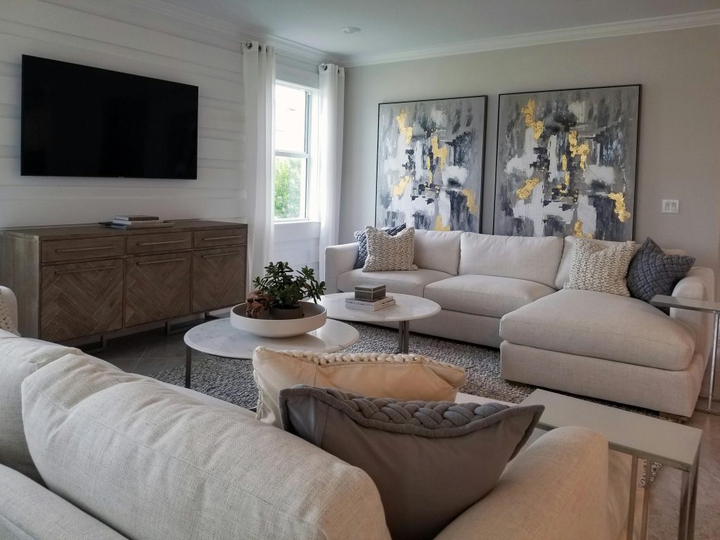tidy modern living room
